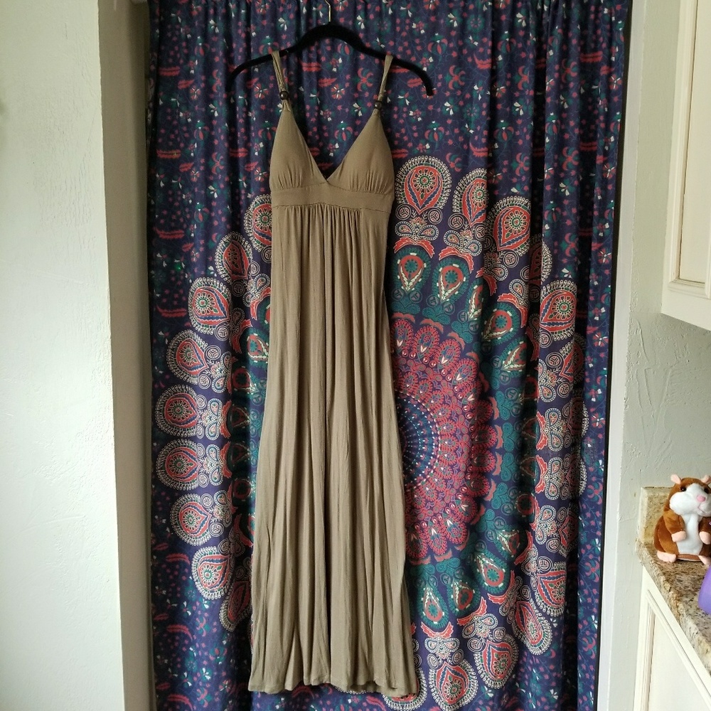 5 for 25! Green maxi dress